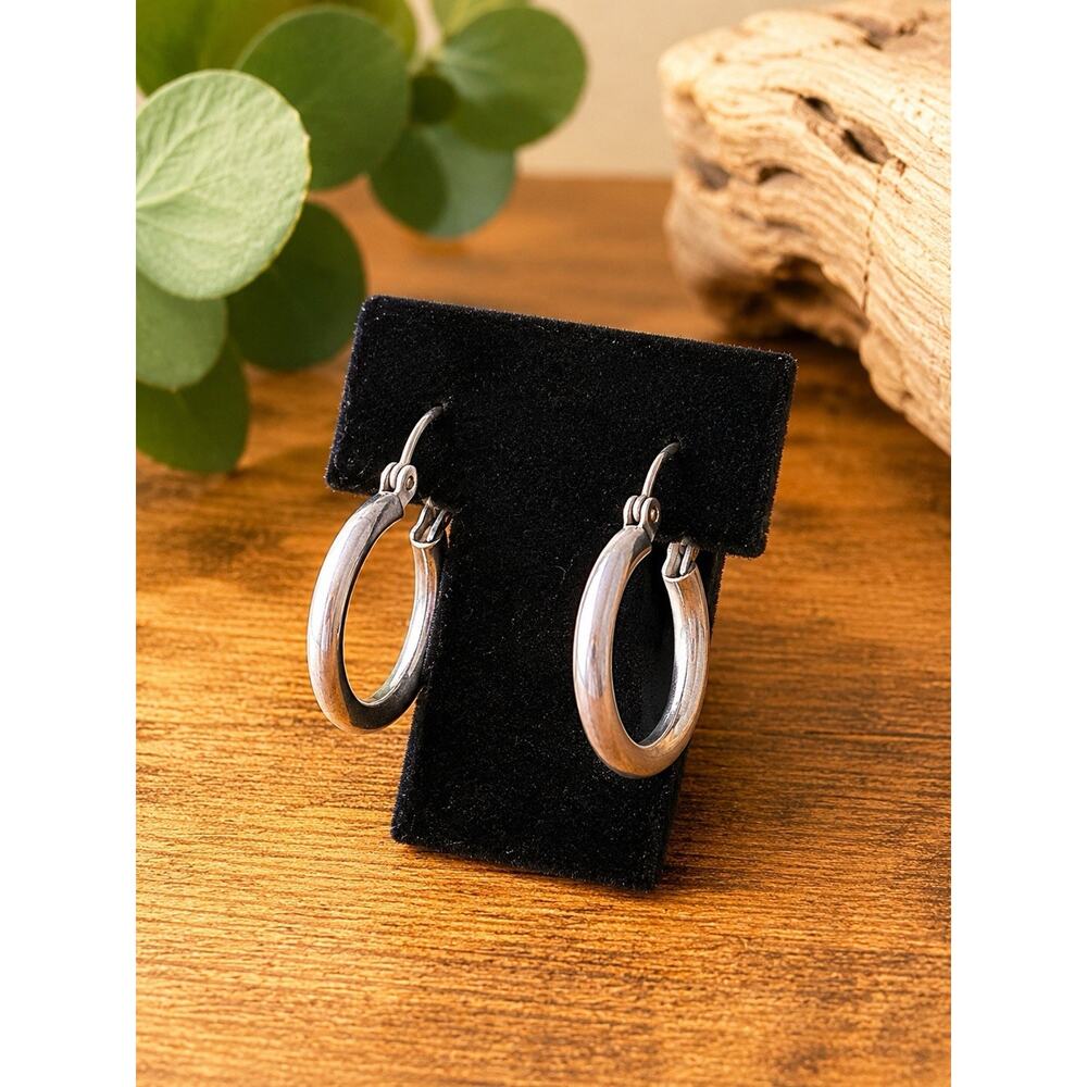 Vintage Sterling Silver Hoop Earrings Small Minimalist Snap Closure 925